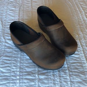 Dansko clogs - weathered brown size 39
